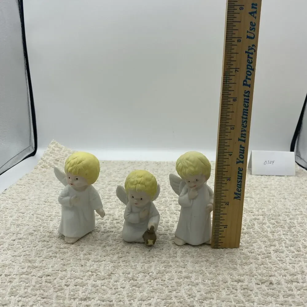 VINTAGE GROUP OF THREE BABY ANGELS, CERAMIC FIGURINES